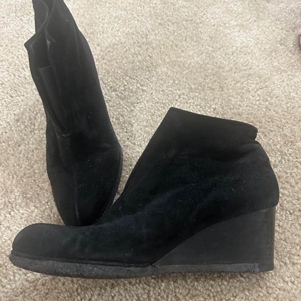 WEDGES - Picture 1 of 7